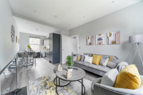 Stunning 3 Bed 3 Bath London Townhouse